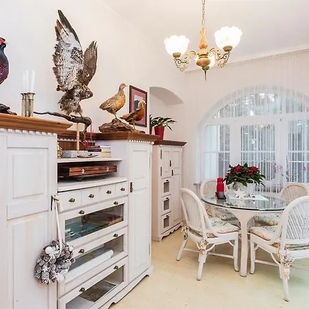 Mon Plaisir Apartment